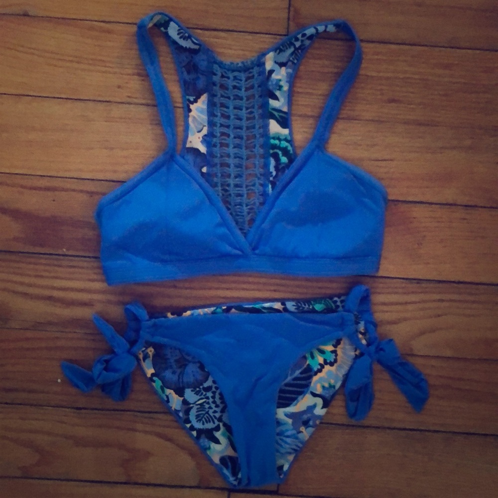 Maaji reversible bikini Small